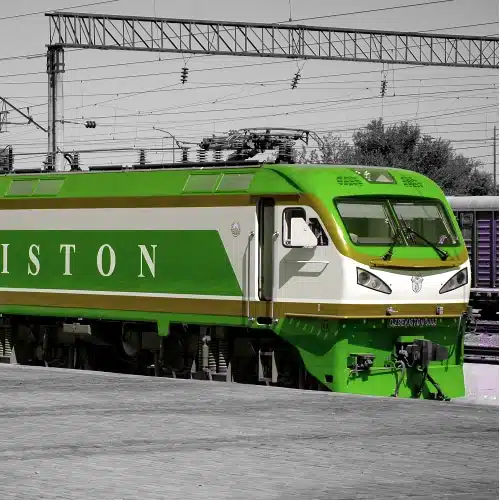 Ouzbékistan en train : des steppes aux cités de la soie