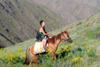 Chevauchée sauvage dans le Tien Shan – Randonnée équestre en Ouzbékistan