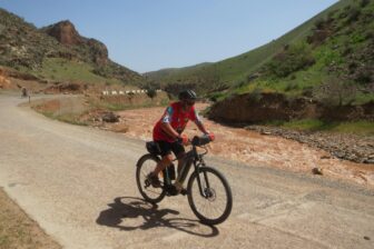 Voyage d'aventure et culturel à vélo à travers l'Ouzbékistan