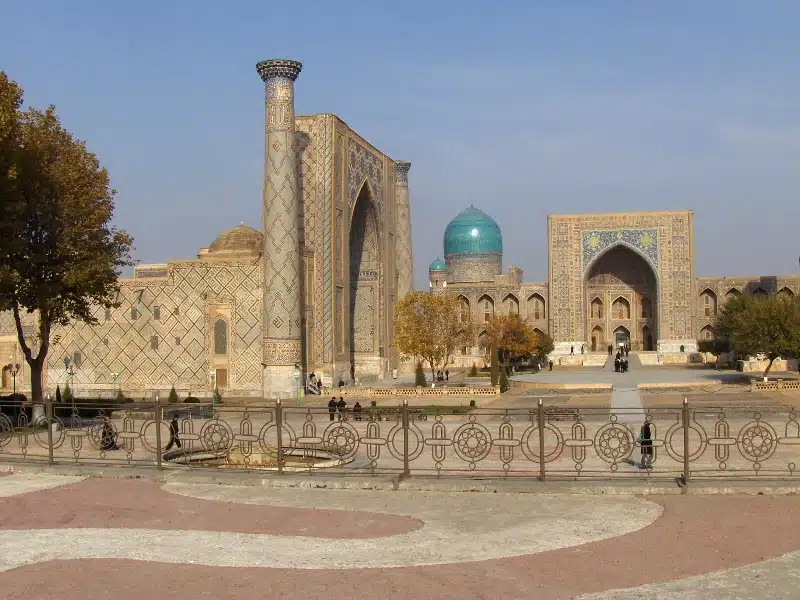 Samarcande place Reghistan